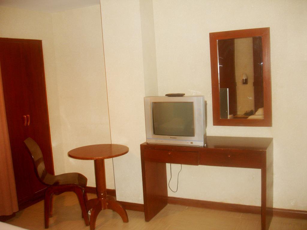 Roxas Midtown Hotel Quarto foto