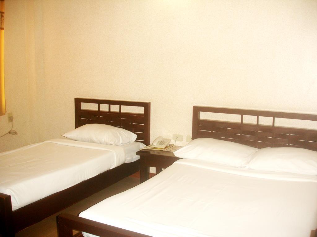 Roxas Midtown Hotel Quarto foto