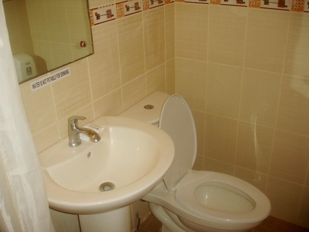 Roxas Midtown Hotel Quarto foto