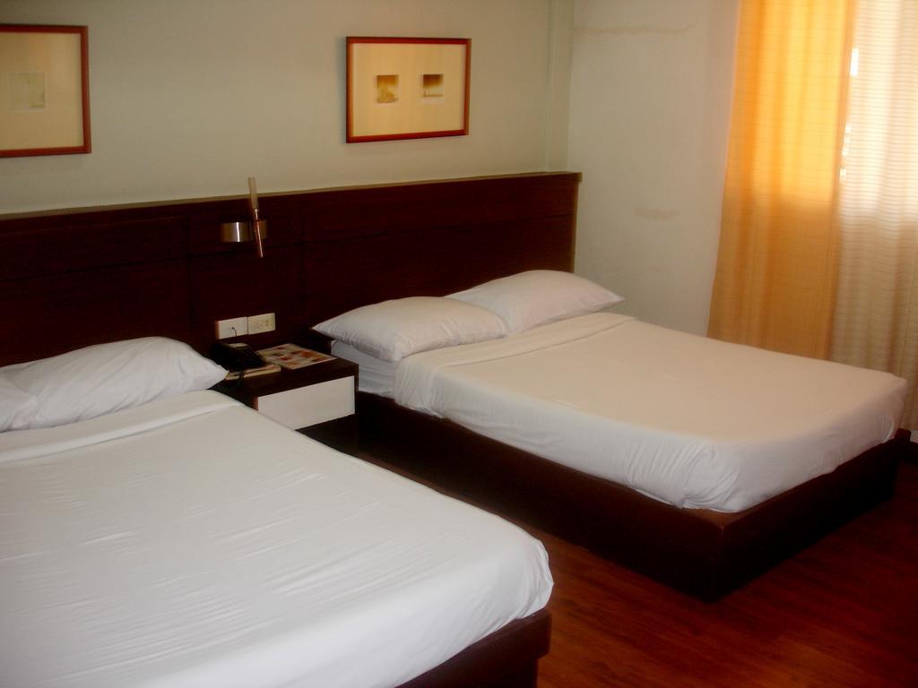 Roxas Midtown Hotel Quarto foto