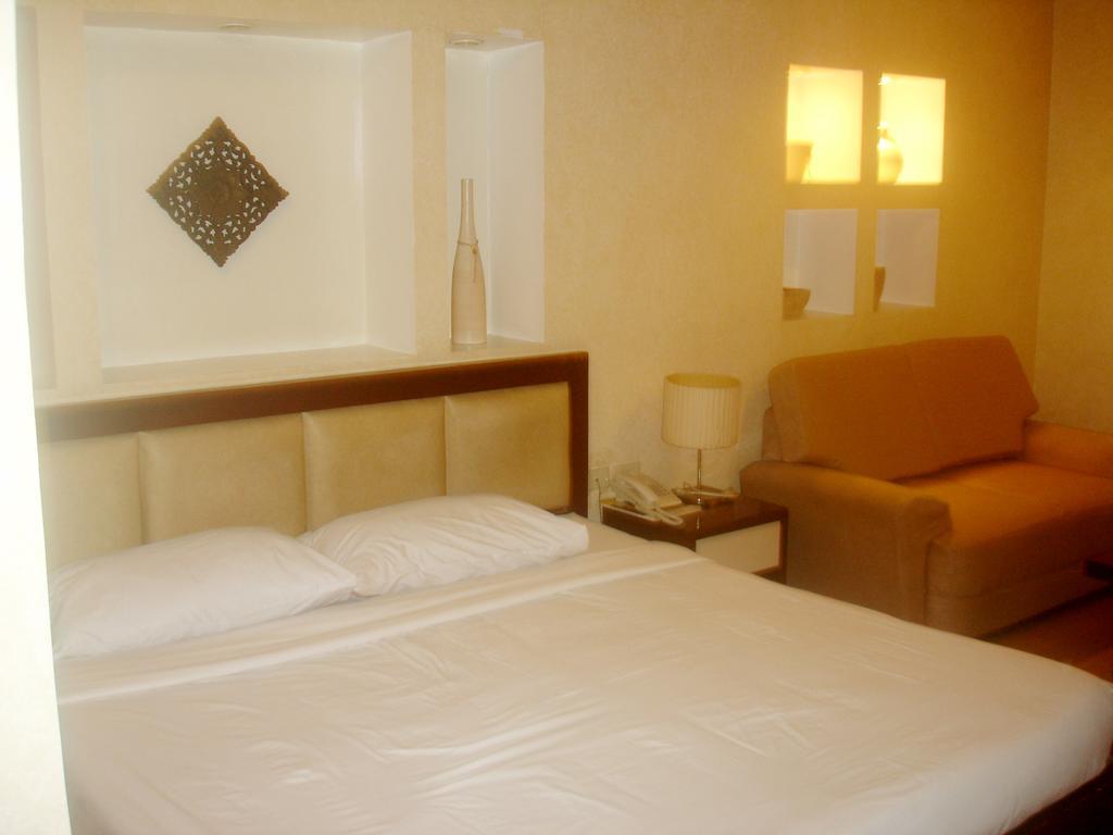 Roxas Midtown Hotel Quarto foto
